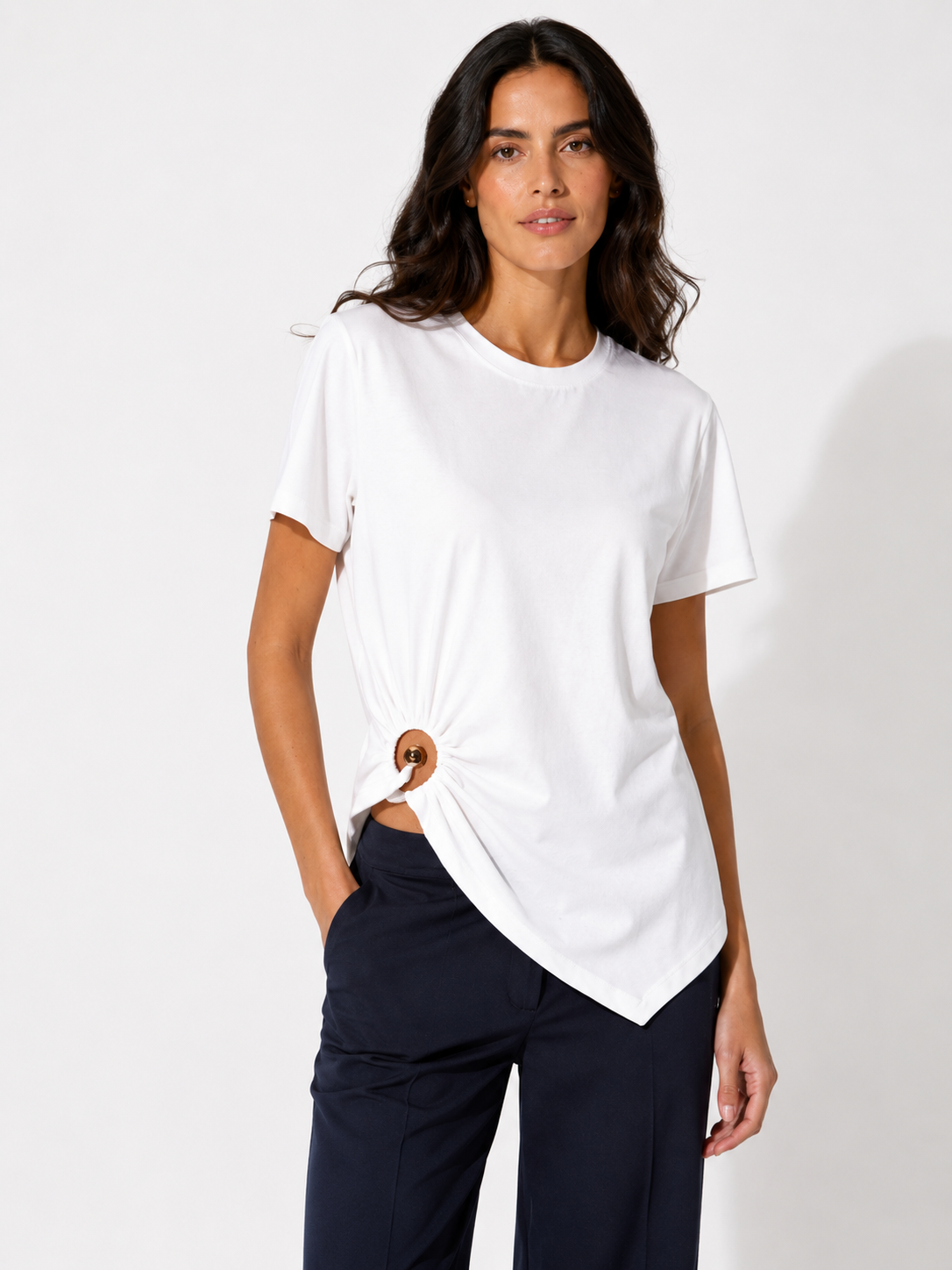 T-shirt con arricciatura laterale
