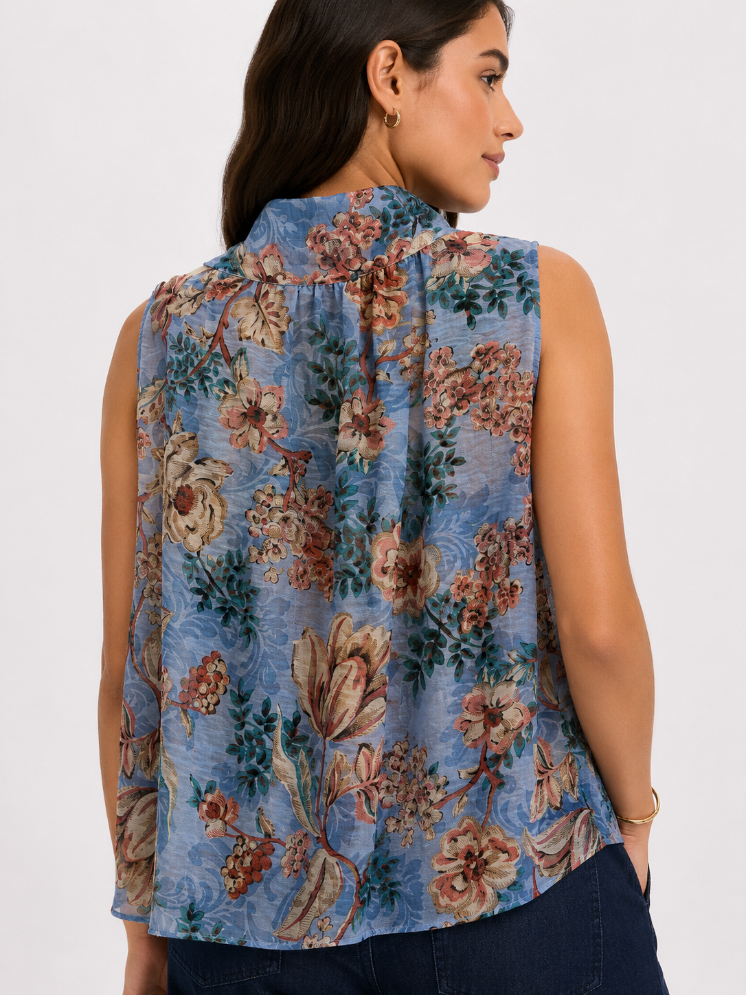 Top con fiocco laterale