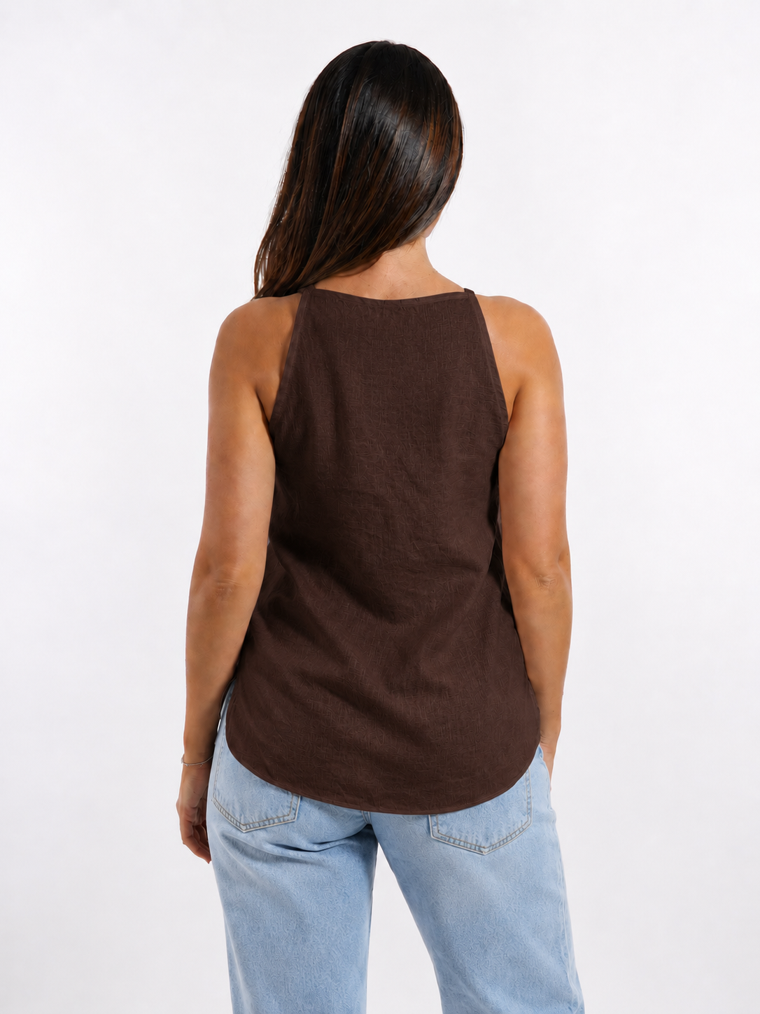 Top in misto lino con collana